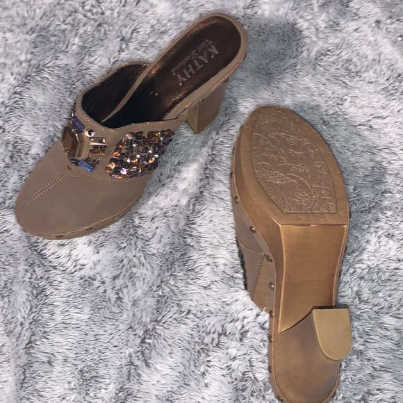 ✅Kathy Van Zeeland Mules clogs Brown sequined beaded shoes Size 8 1/2 - Picture 5 of 7